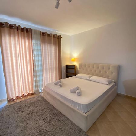 Myslym Shyri Studio 2 Tiranë Ngoại thất bức ảnh