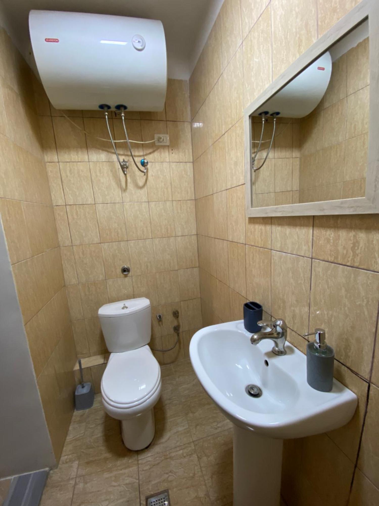 Myslym Shyri Studio 2 Tiranë Ngoại thất bức ảnh